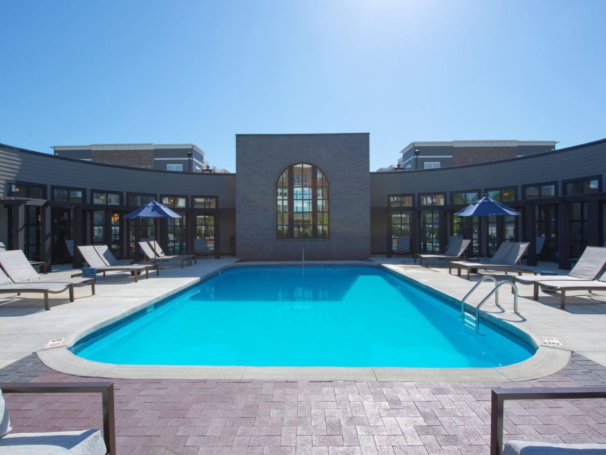 Apartment for rent at Graham Park, 2390 Harper Isabelle, Columbus, OH 43235