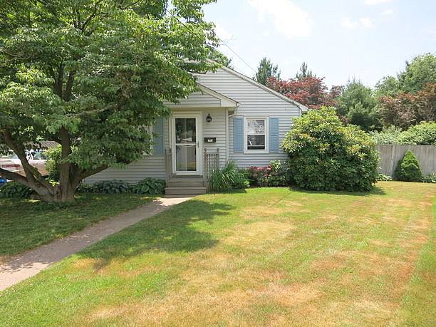 Pioneer St, Manchester, CT 06040