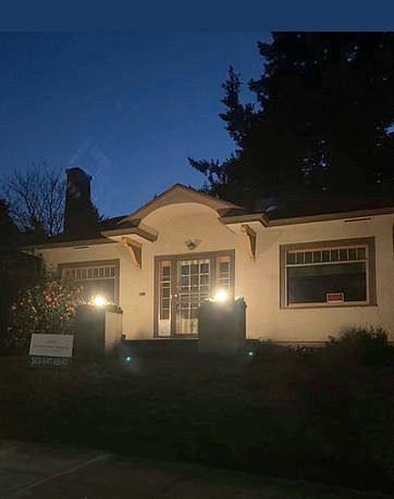 33rd St, Portland, OR 97211