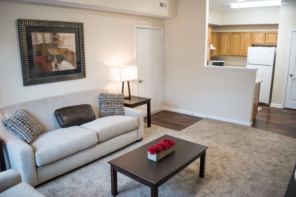 Apartment for rent at Redwood Akron, 1738 Northampton Rd, Akron, OH 44313