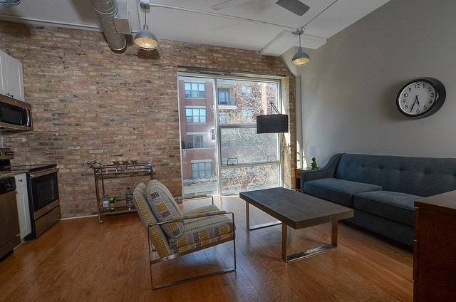 Apartment for rent at 3141 N Sheffield Ave, Chicago, IL 60657