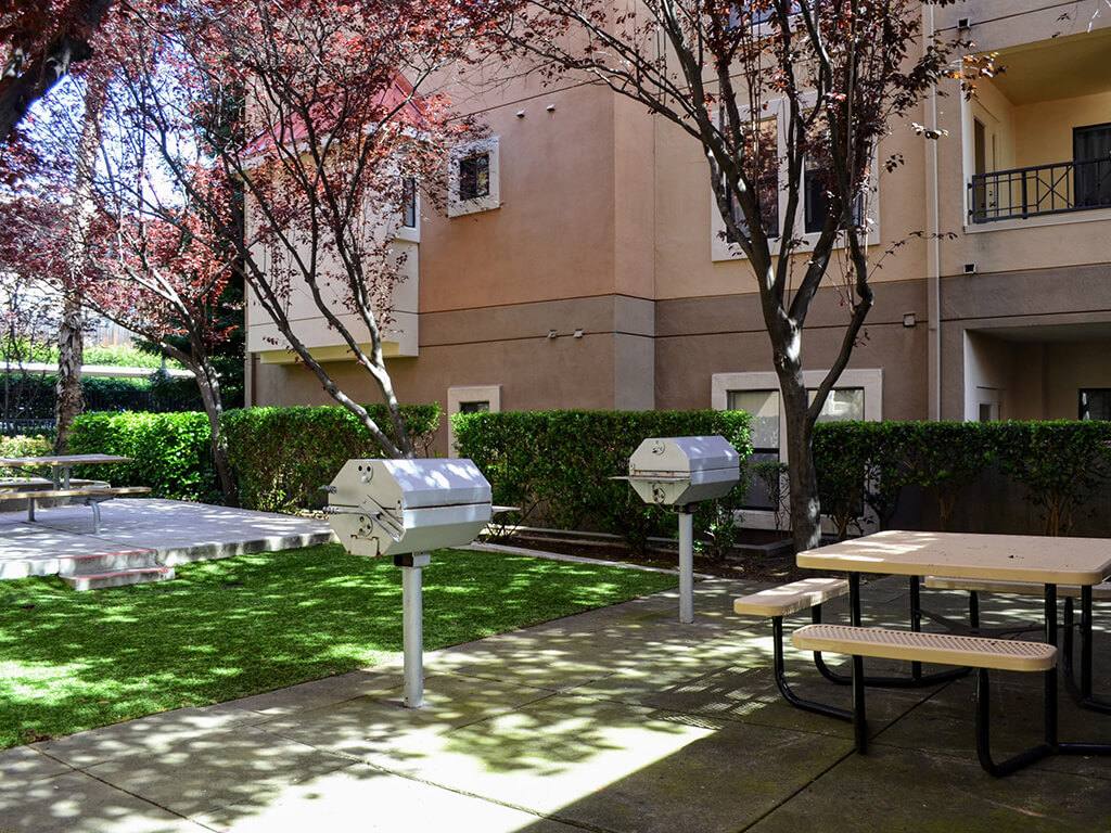 Apartment for rent at Del Norte Place Apartment Homes, 11720 San Pablo Ave, El Cerrito, CA 94530