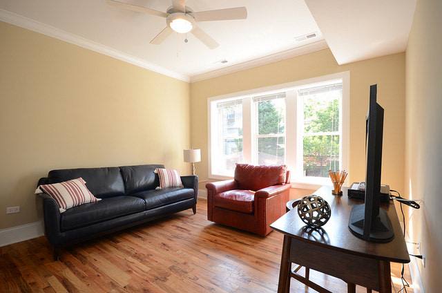 Apartment for rent at 6616 N Glenwood Ave, Chicago, IL 60626