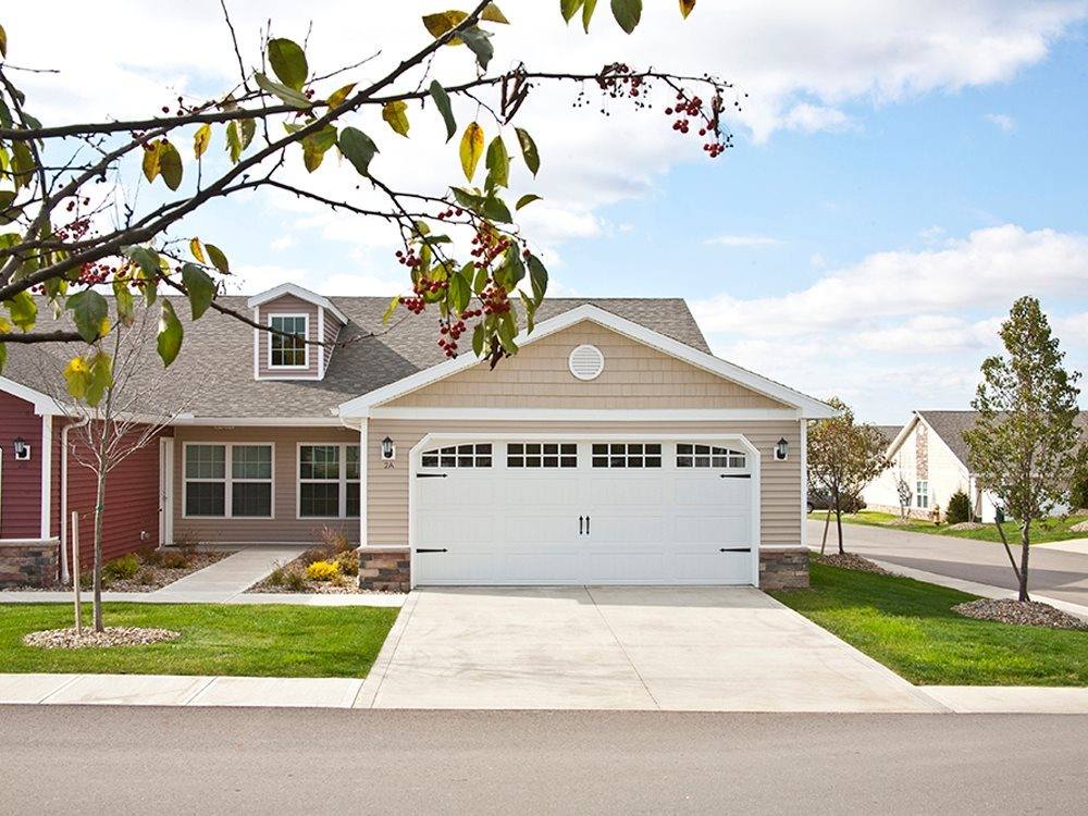 Apartment for rent at Redwood Zeeland, 8339 Roxburo St, Zeeland, MI 49464