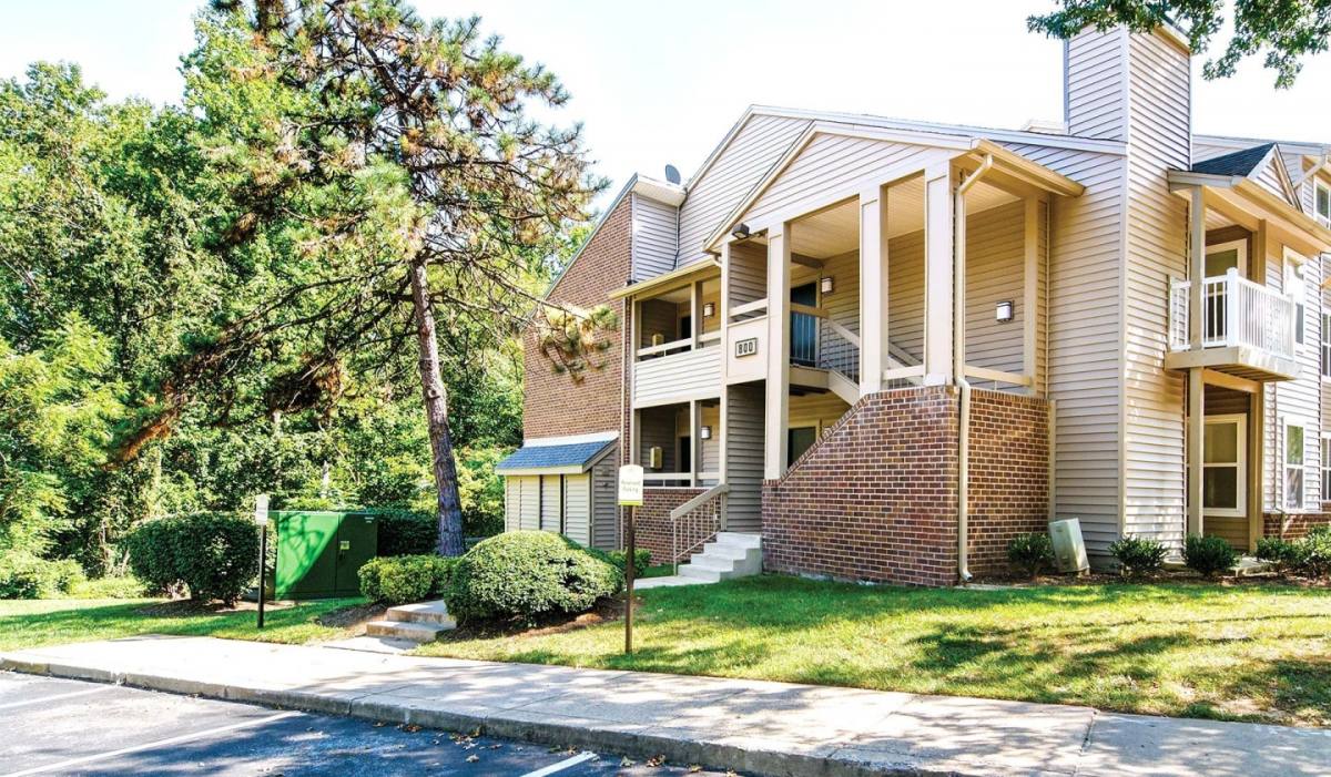 Apartment for rent at Hunt Club, 404 Christopher Ave, Gaithersburg, MD 20879