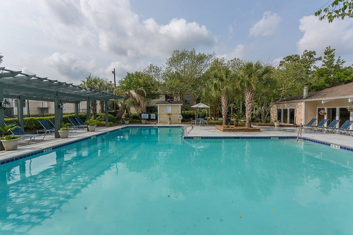 Apartment for rent at Dwell at Greenridge, 7910 Crossroads Dr, Charleston, SC 29406