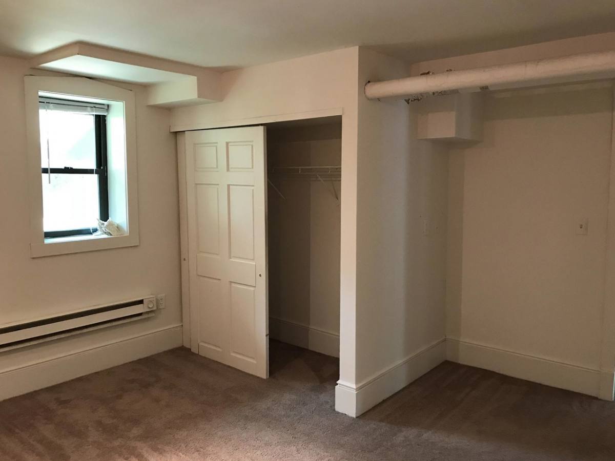 Apartment for rent at 2523-29 E Webster, 2523 E Webster Place, Milwaukee, WI 53211