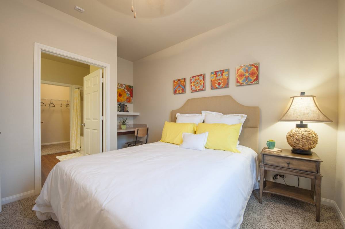 Apartment for rent at Oak Tree, 2511 Golf Course Rd, Kingsville, TX 78363