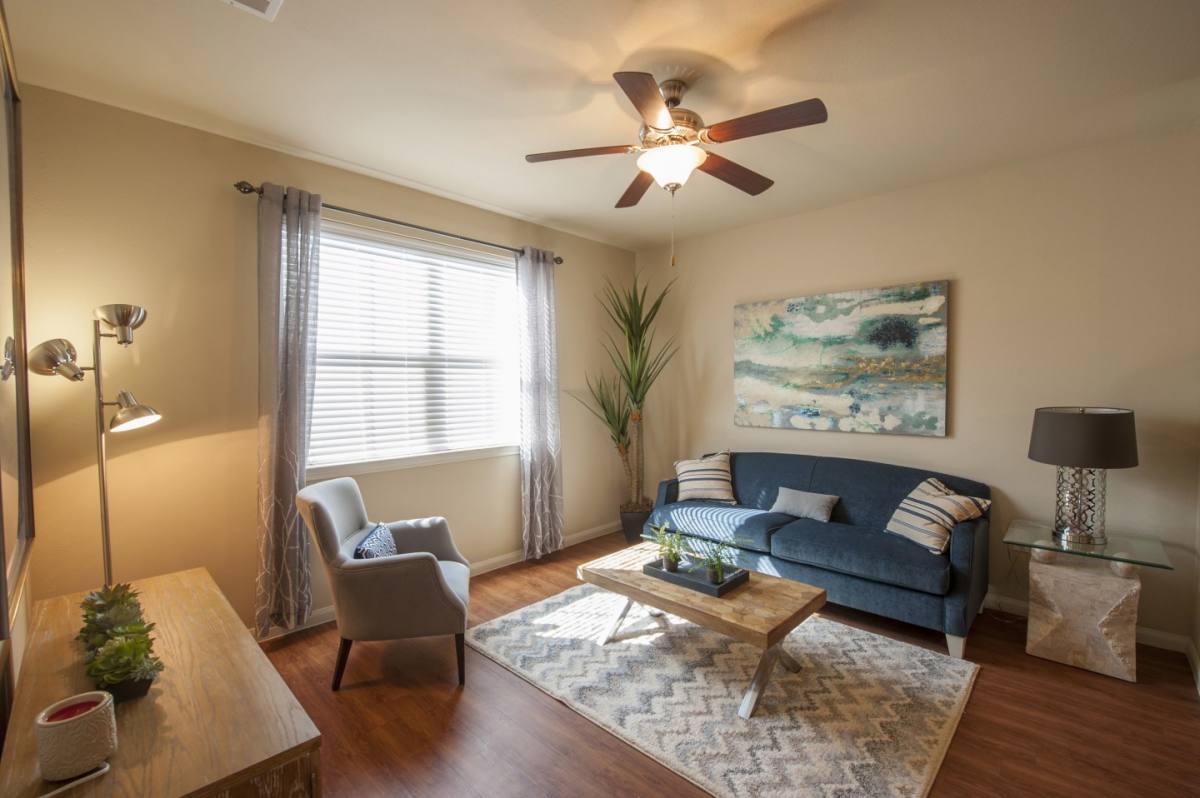 Apartment for rent at Oak Tree, 2511 Golf Course Rd, Kingsville, TX 78363