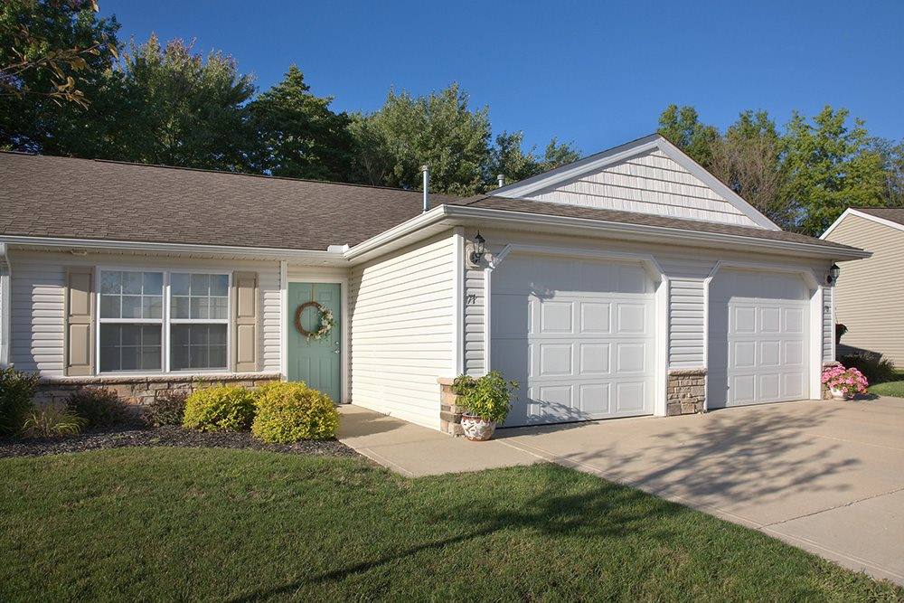 Apartment for rent at Redwood Elyria, 245 Brittany Lane, Elyria, OH 44035