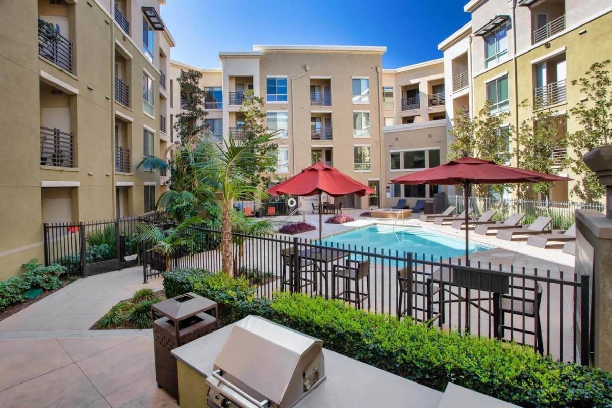 Apartment for rent at The Enclave at Warner Center Apartment Homes, 6710 Variel Ave, Canoga Park, CA 91303