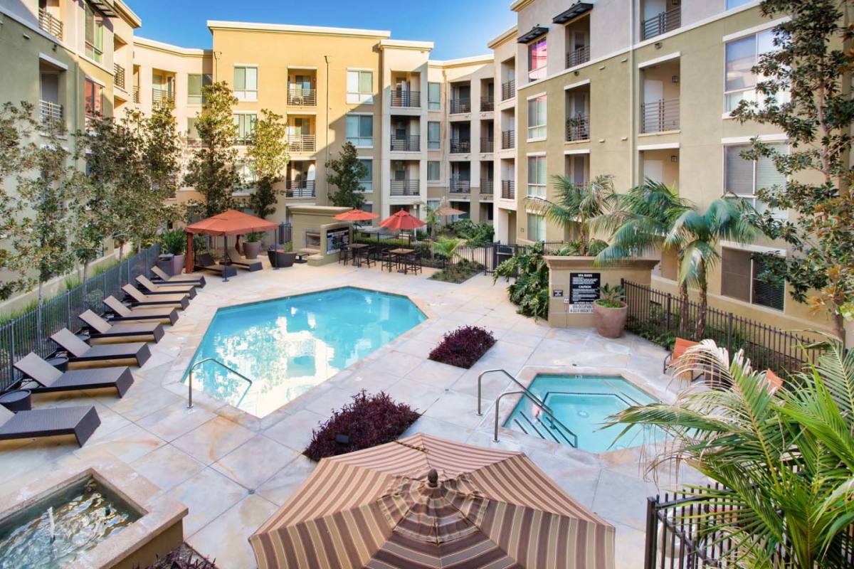 Apartment for rent at The Enclave at Warner Center Apartment Homes, 6710 Variel Ave, Canoga Park, CA 91303