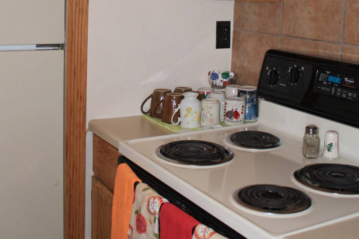 Apartment for rent at Colonial Village, 7972 Big Bend Blvd, Saint Louis, MO 63119