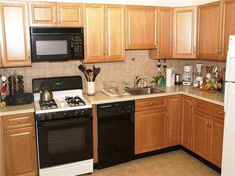 Apartment for rent at Center Grove Village, 100 Center Grove Rd, Randolph, NJ 07869