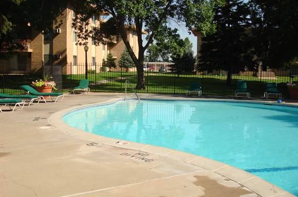 Apartment for rent at Villa Del Coronado, 8104 Zane Ave N, Minneapolis, MN 55443