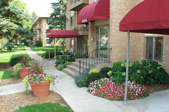 Apartment for rent at Villa Del Coronado, 8104 Zane Ave N, Minneapolis, MN 55443