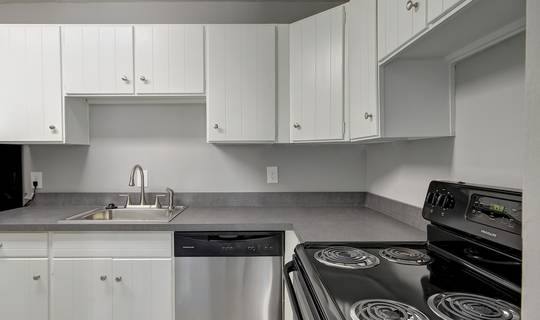 Apartment for rent at Fir Hill Towers, 55 Fir Hill, Akron, OH 44304