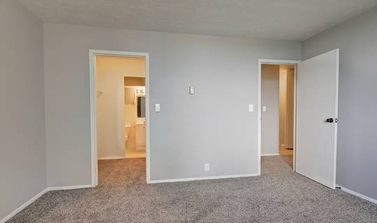 Apartment for rent at Fir Hill Towers, 55 Fir Hill, Akron, OH 44304