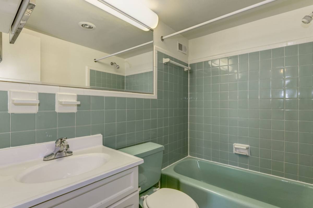 Apartment for rent at Stratford at Southern Towers, 4901 Seminary Rd, Alexandria, VA 22311