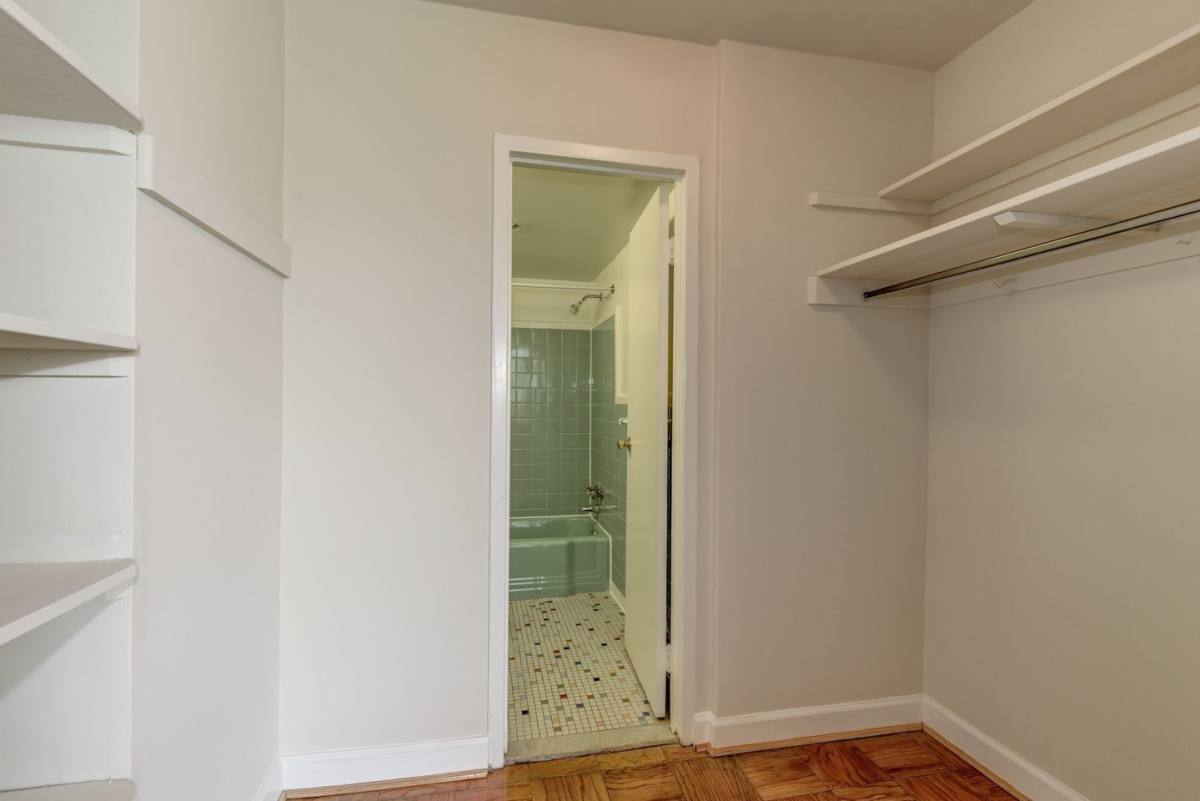 Apartment for rent at Stratford at Southern Towers, 4901 Seminary Rd, Alexandria, VA 22311