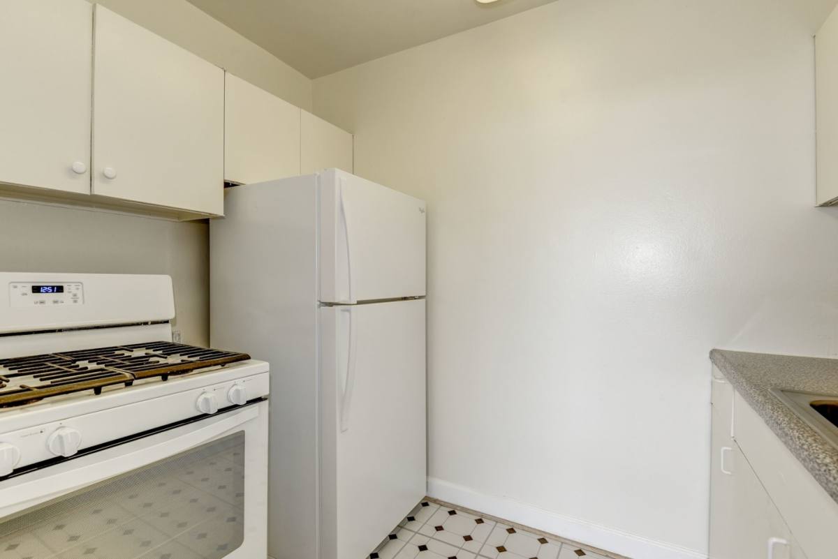 Apartment for rent at Stratford at Southern Towers, 4901 Seminary Rd, Alexandria, VA 22311