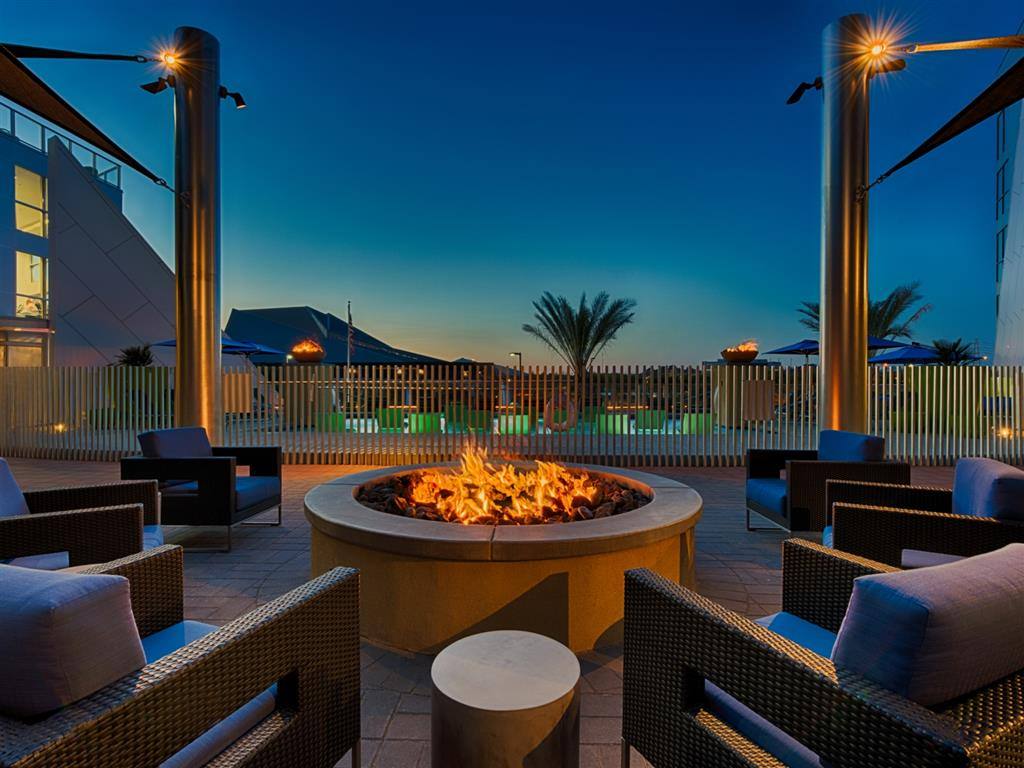 Apartment for rent at Skywater at Town Lake, 601 W Rio Salado Parkway, Tempe, AZ 85281