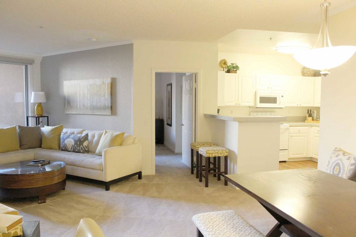 Apartment for rent at Costa Verde Village, 8720 Costa Verde Blvd, San Diego, CA 92192
