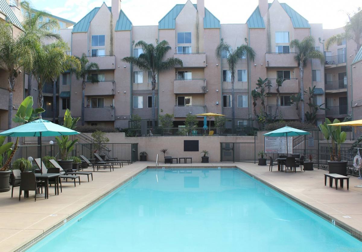 Apartment for rent at Costa Verde Village, 8720 Costa Verde Blvd, San Diego, CA 92192