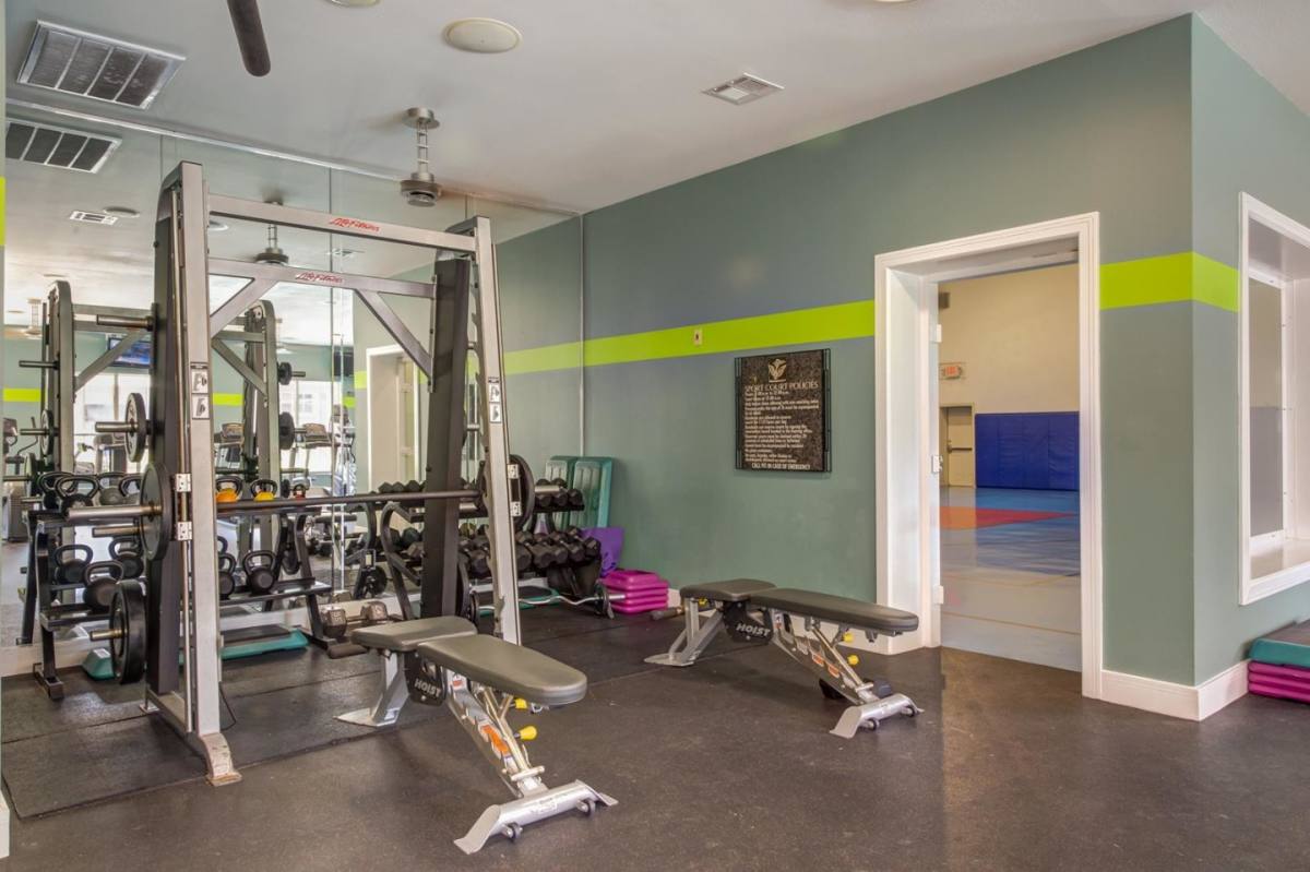 Apartment for rent at Estates at Memorial Heights, 616 Memorial Heights Dr, Houston, TX 77007