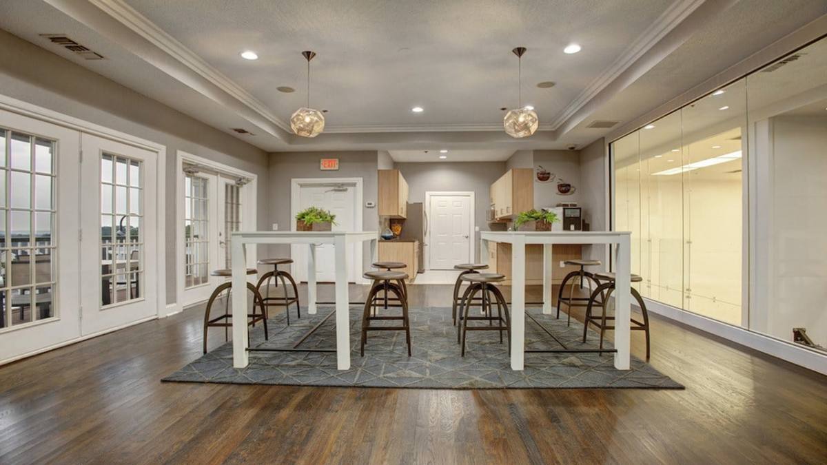Apartment for rent at Alister Nanuet, 100 Avalon Gardens Dr, Nanuet, NY 10954