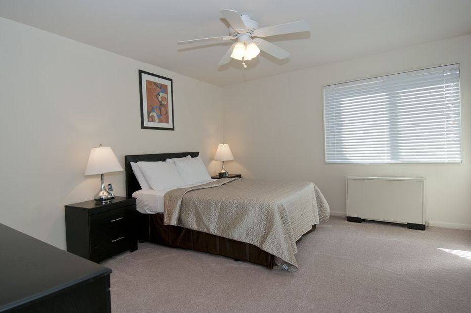 Apartment for rent at Wood Lee Arms, 4400 Lee Highway, Arlington, VA 22207
