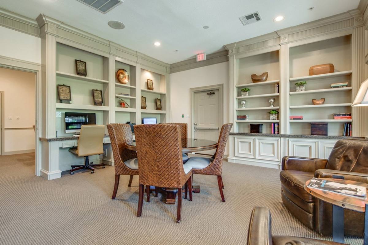 Apartment for rent at Post Oak at Woodway, 99 N Post Oak Lane, Houston, TX 77024
