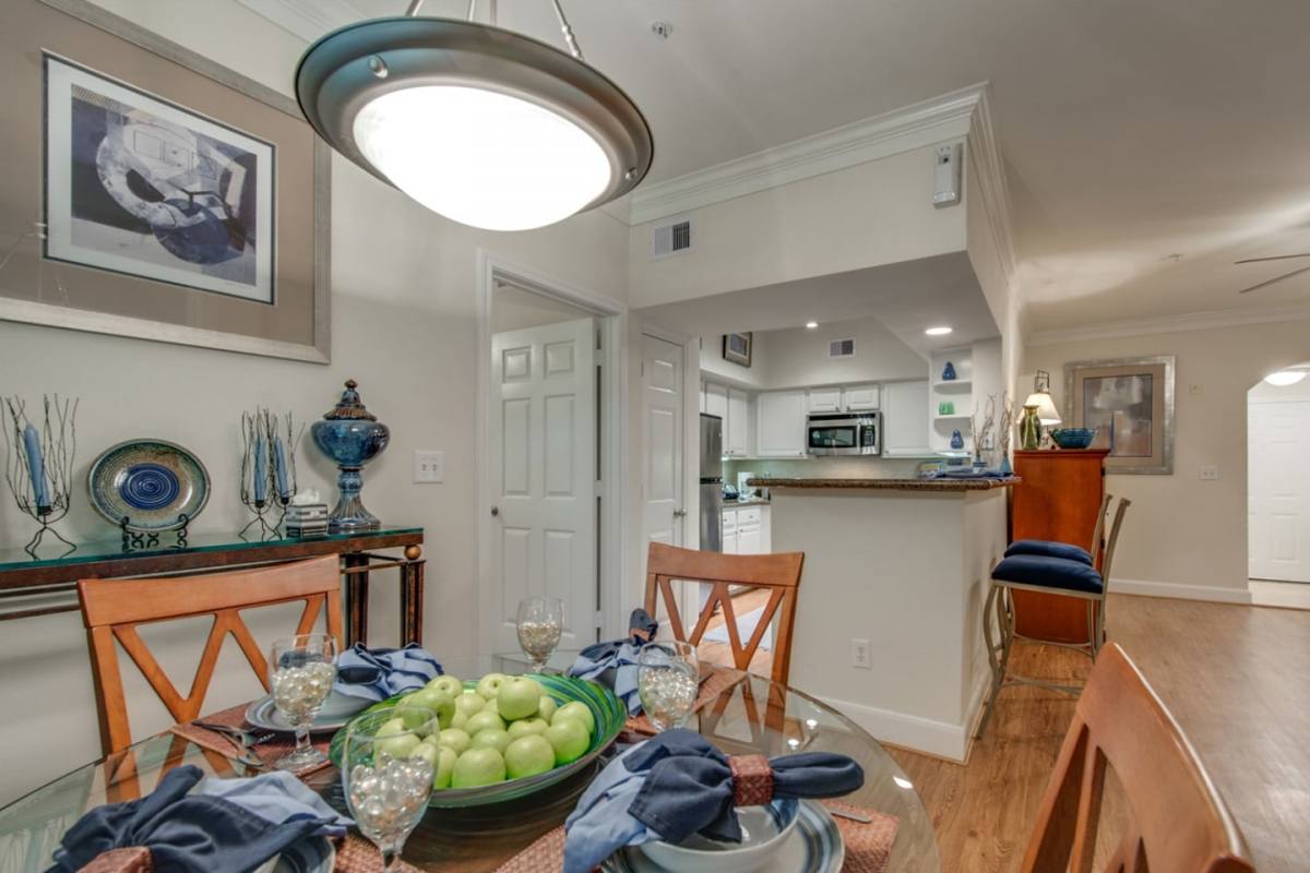 Apartment for rent at Post Oak at Woodway, 99 N Post Oak Lane, Houston, TX 77024