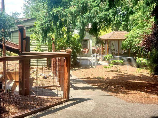 Hager St, Portland, OR 97267