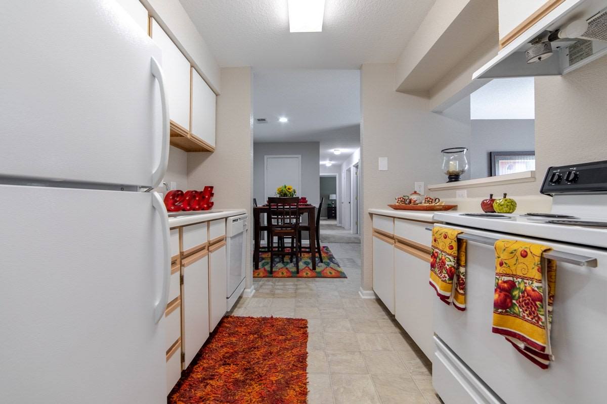 Apartment for rent at Applecreek, 1326 McIntosh Lane, Anderson, IN 46013