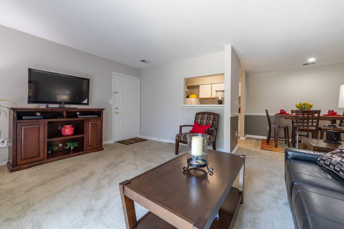 Apartment for rent at Applecreek, 1326 McIntosh Lane, Anderson, IN 46013
