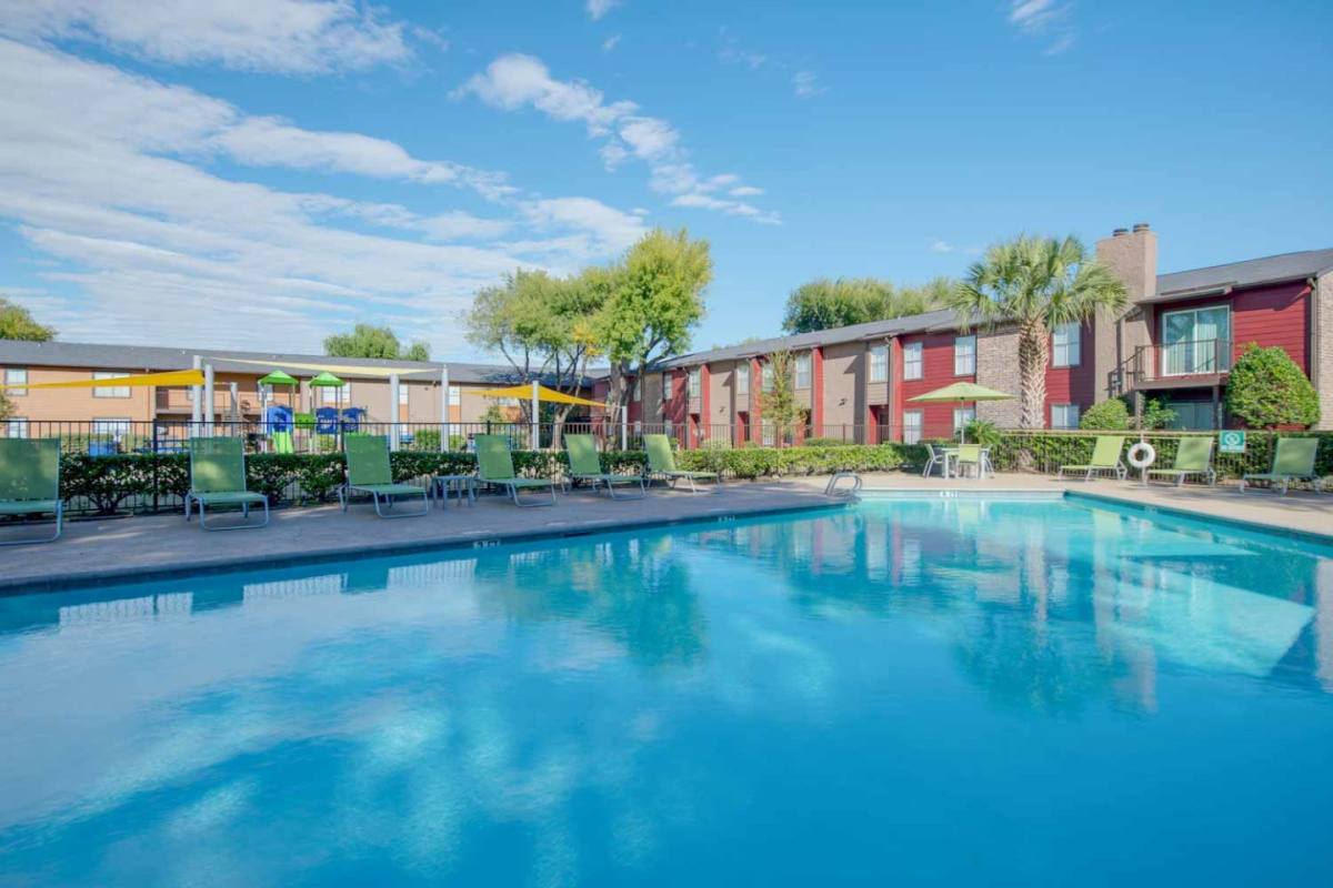Townhouse for rent at The Wilcox, 2400 S Loop W, Houston, TX 77054