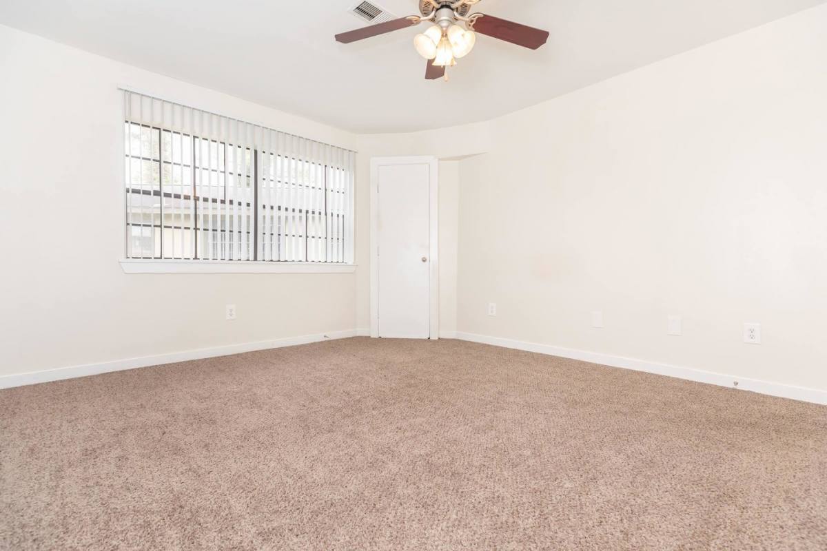 Apartment for rent at Riviere on Macgregor, 3629 N Macgregor Way, Houston, TX 77004