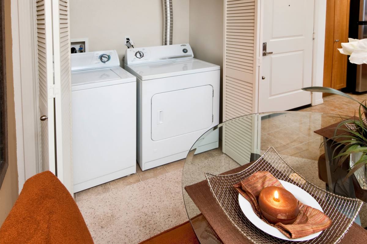 Apartment for rent at Windsor Lofts at Universal City, 4055 Lankershim Blvd, Studio City, CA 91604