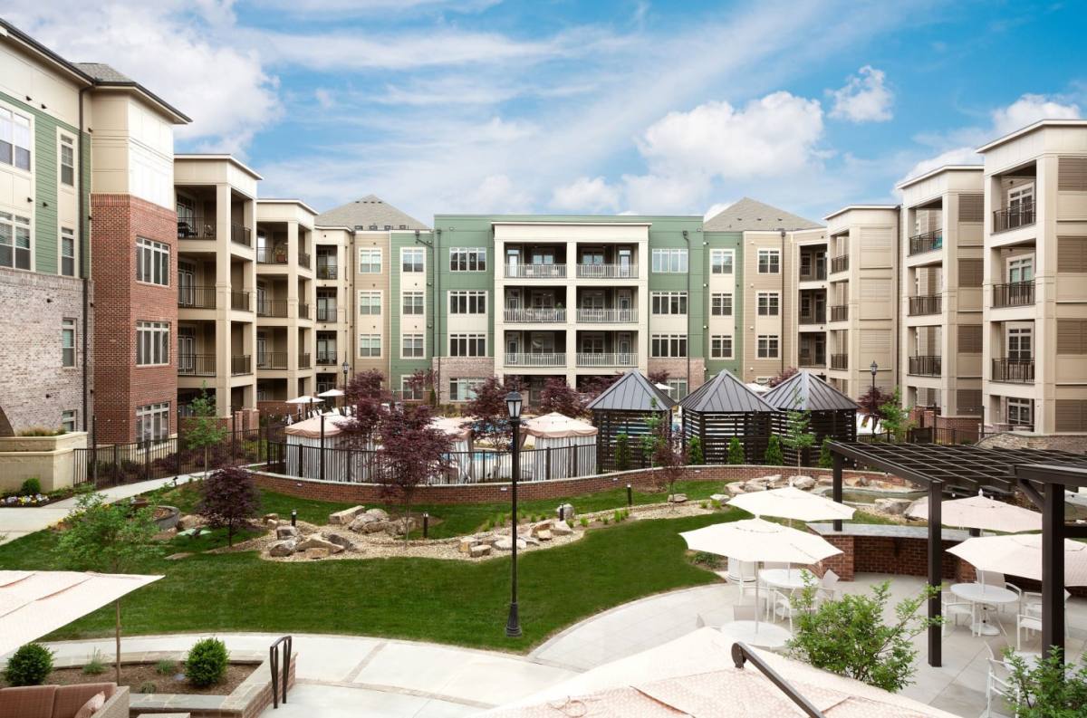 Apartment for rent at Preserve at Westfields, 4950 Westcroft Blvd, Chantilly, VA 20151