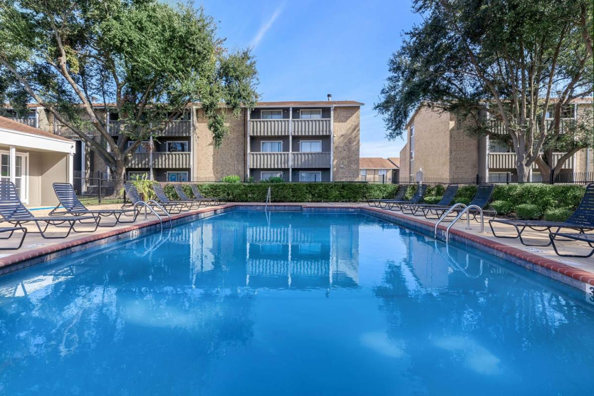 Apartment for rent at Avery Trace, 4020 Highway 365, Nederland, TX 77627
