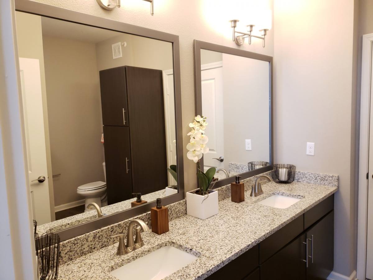 Apartment for rent at The Landing at Tiffany Springs, 9641 N Ambassador Dr, Kansas City, MO 64154