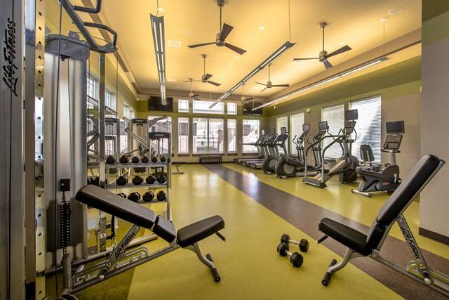 Apartment for rent at Stone Pointe, 15001 Potomac Heights Place, Woodbridge, VA 22191