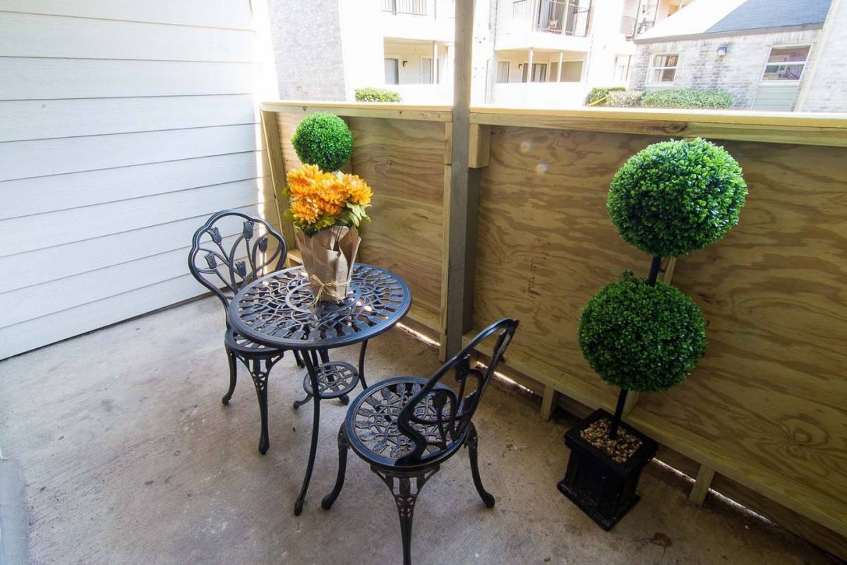 Apartment for rent at Meadowbrook, 515 S Bender Ave, Humble, TX 77338