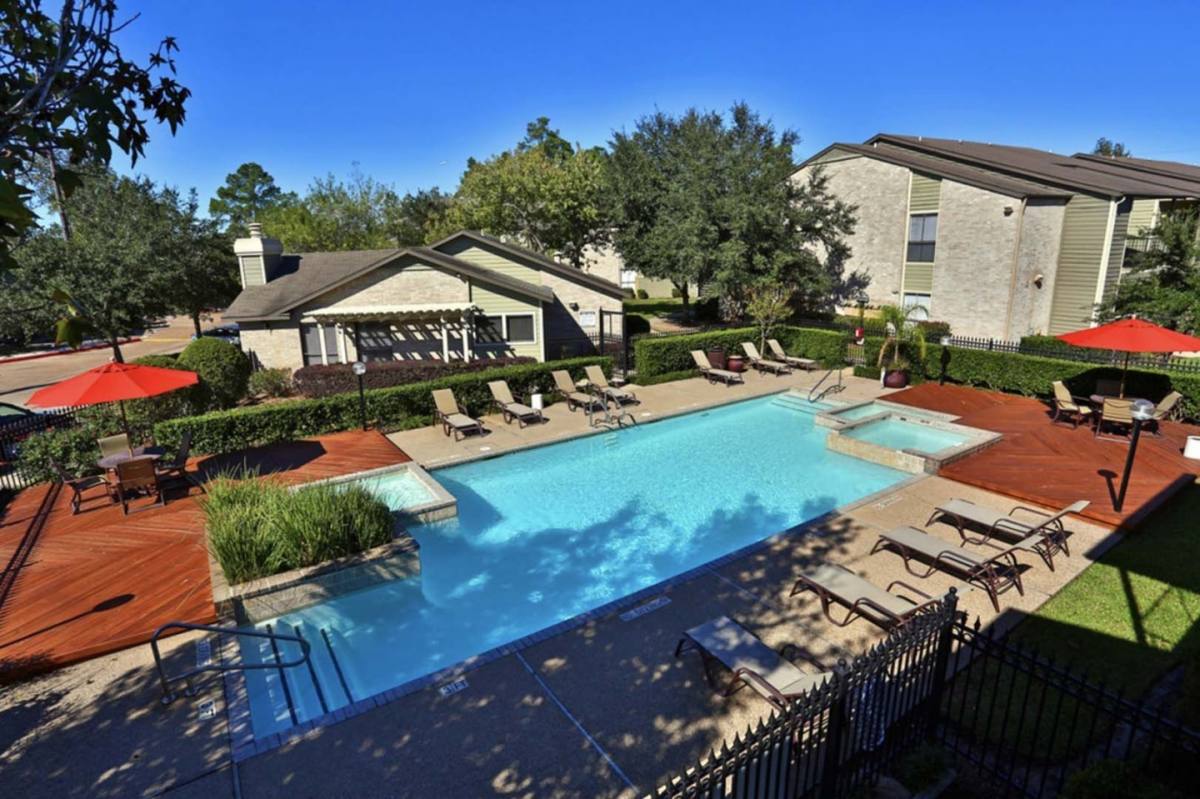 Apartment for rent at Meadowbrook, 515 S Bender Ave, Humble, TX 77338