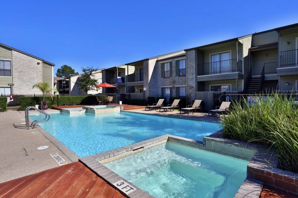 Apartment for rent at Meadowbrook, 515 S Bender Ave, Humble, TX 77338