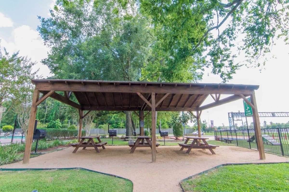 Apartment for rent at Deerbrook Forest, 17750 Highway 59 N, Humble, TX 77396