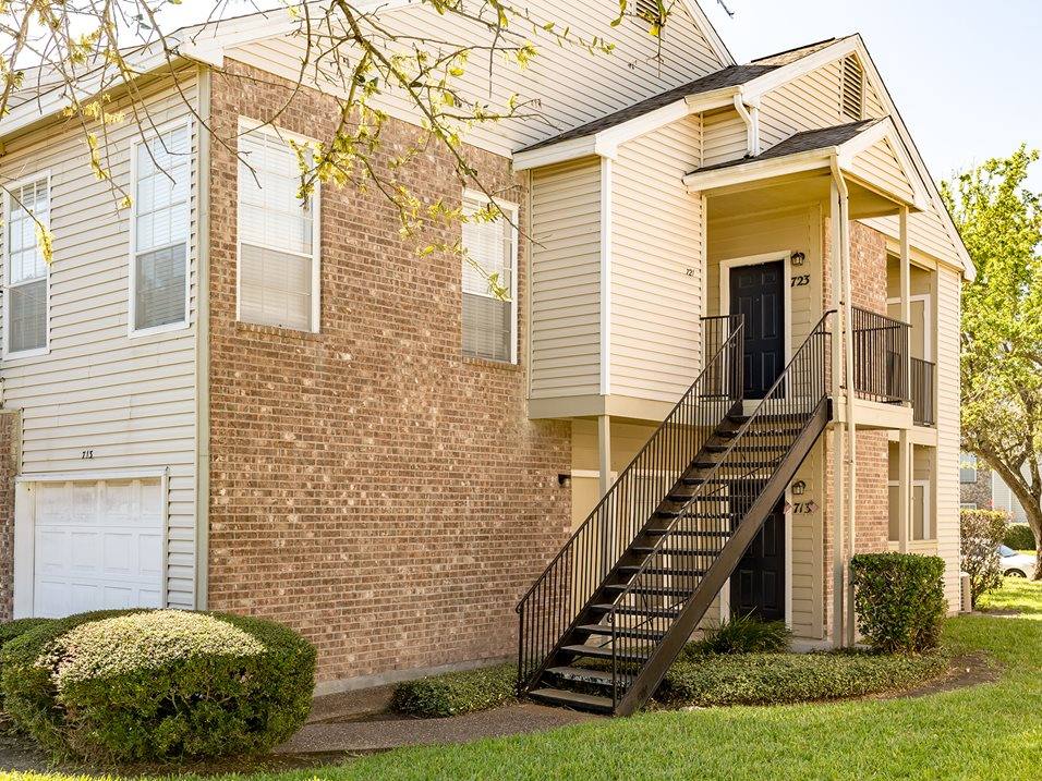 Apartment for rent at Summer House Apartment Homes, 5401 Burnham Dr, Corpus Christi, TX 78413