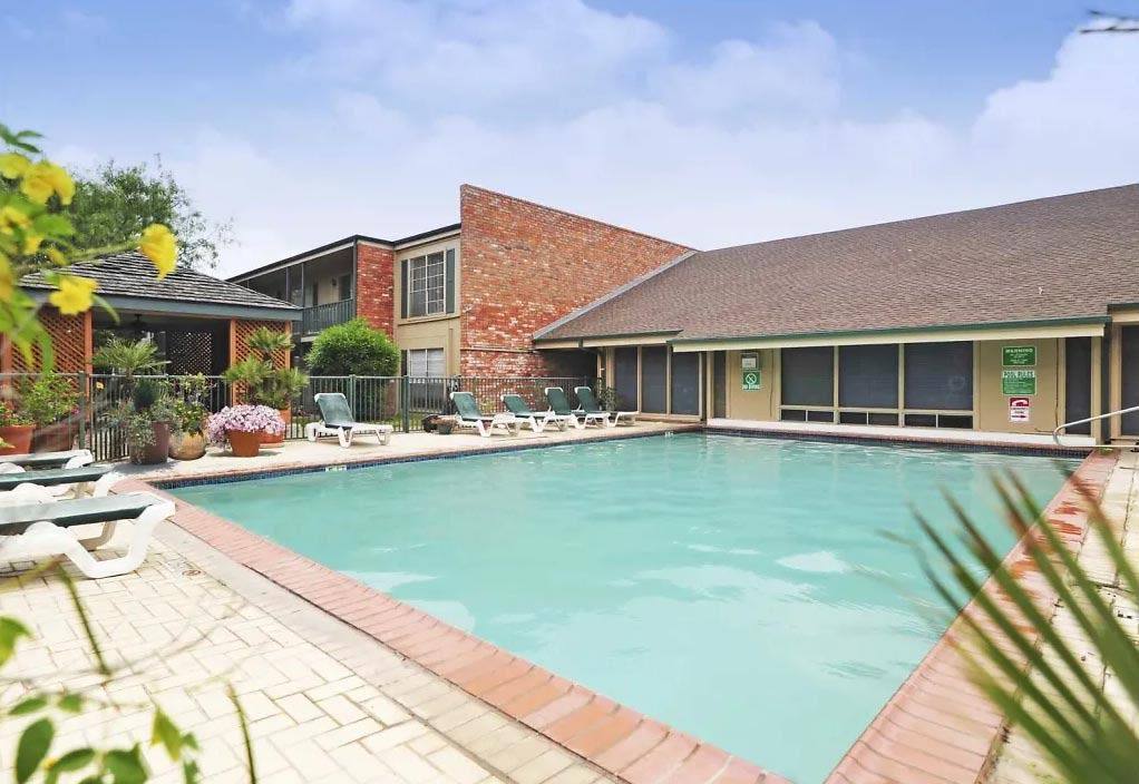 Apartment for rent at Baytree Ocean Drive, 4645 Ocean Dr, Corpus Christi, TX 78412