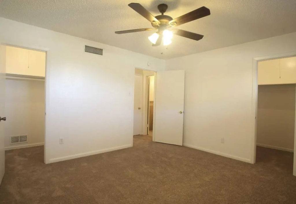 Apartment for rent at Ocean Palms, 4325 Ocean Dr, Corpus Christi, TX 78412